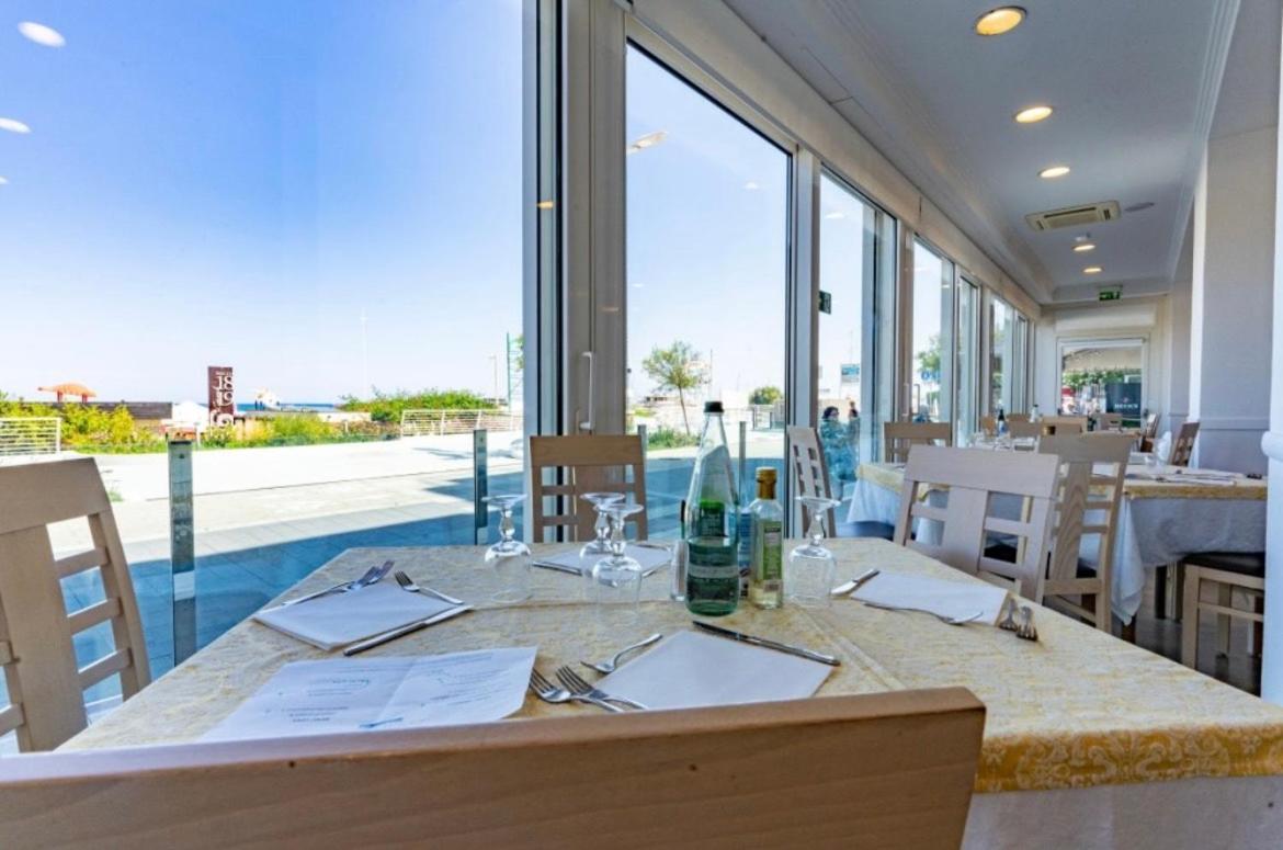 Hotel Bellevue Cattolica Eksteriør billede