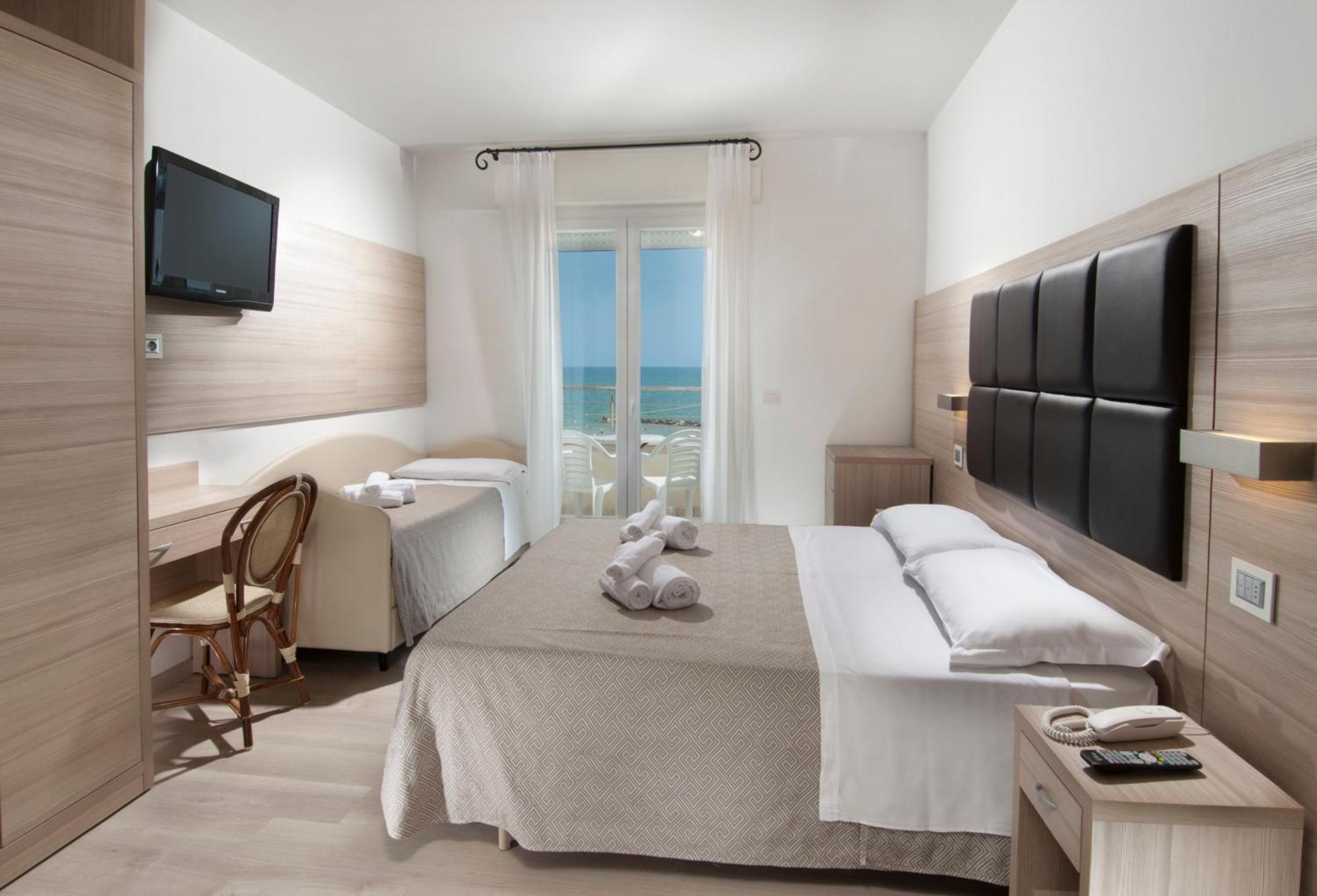 Hotel Bellevue Cattolica Eksteriør billede