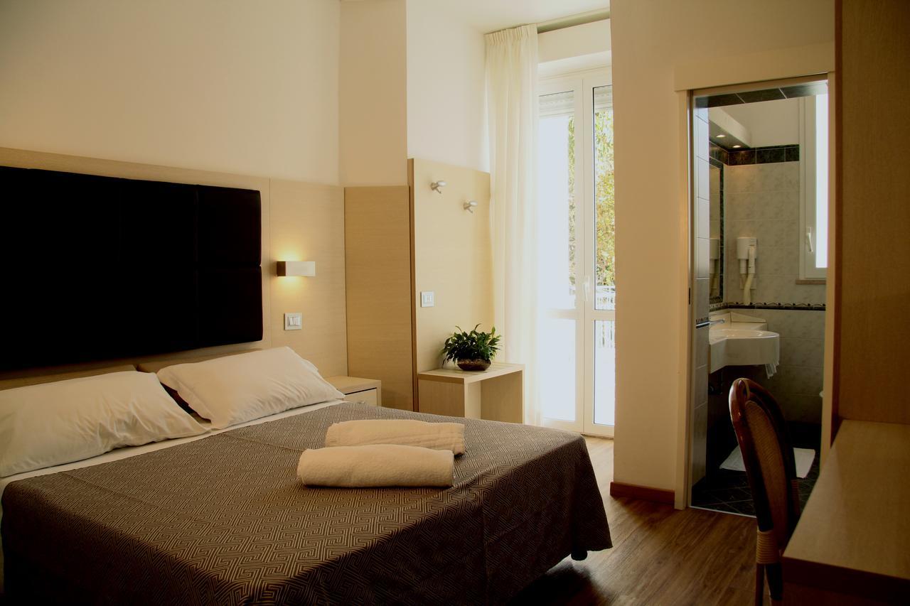 Hotel Bellevue Cattolica Eksteriør billede