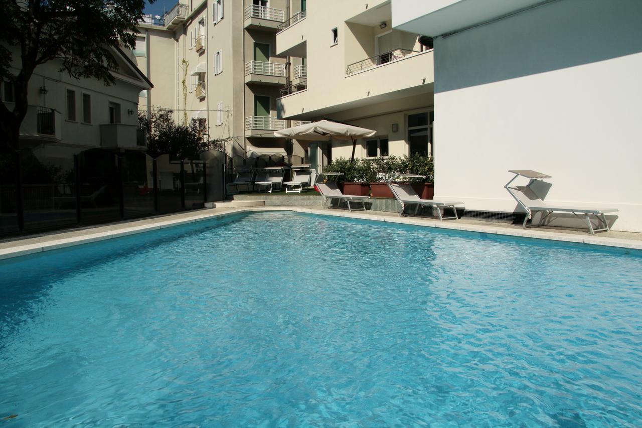Hotel Bellevue Cattolica Eksteriør billede